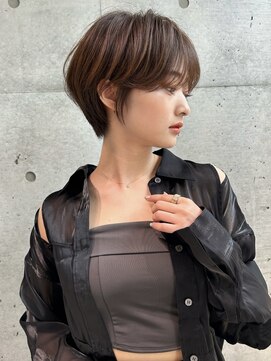 ロンドブルーム 天神大名店(Lond Bloom) 美しいシルエットで魅せる大人美人シースルーショート