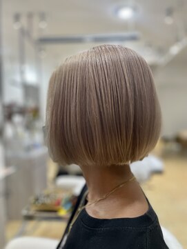 ブロッサム 上尾店(Blossom) 30代40代ダブルカラーミルクティアッシュデザインカラー透け感