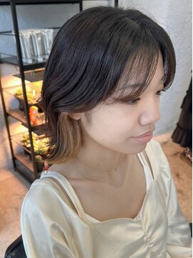 バトン(BATON) ボブ×イヤリングカラー【ミルクティーベージュ】