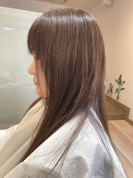 エル バイ ファースト(L by first) 【L by  first】顔周り流し外ハネ