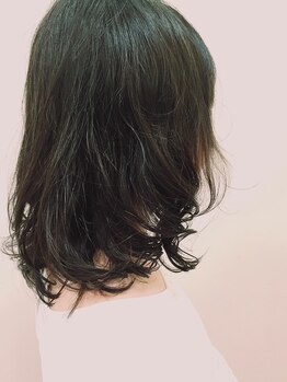 美容室フィール(feel)の写真/【カット+コスメパーマ¥12650→¥10890】ナチュラル～しっかりカールまでこだわりの技術で褒められヘアーへ*