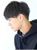 横顔キマるマッシュヘア