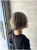 ミルクティーベージュ