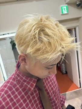 テン バイ アンブルリュクス 池袋(teN +by ambleluxe) メンズ/ブリーチ/抜きっぱなし