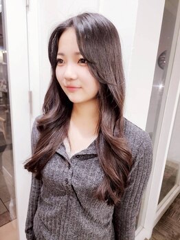 【広島・中区】話題沸騰中のイルミナカラーで《思い通りの色味×うる艶な仕上がり》が同時に叶う─。