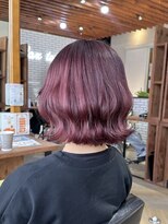 ラフ バイ マグ 南松本(R.A.F. by Mag) 冬映え◎ワインレッドカラー×ボブヘア韓国風波巻きケアブリーチ