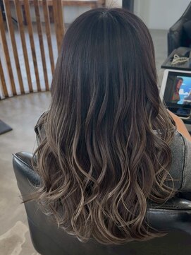 ウィリーベル 沖縄(WILLIE BELLE) 外国人風ハイライト/外国人風カラー/艶カラー/艶髪/髪質改善