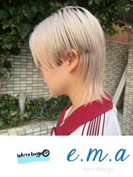 エマヘアデザイン(e.m.a Hair design) ホワイトベージュ
