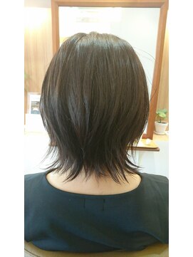 カームヘアー(Calm hair) センシュアル丸みウルフヘアー