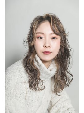 フラッパー(FLAPPER) ハイライトフレミングカラーデザインウェーブスタイル抜け感ヘア