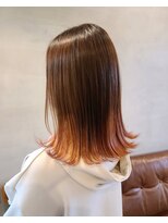 アンドビー(&b.)&nbsp;グラデーションが可愛い♪♪外ハネセミディー【大垣/大垣駅】