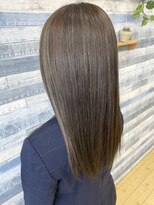 ベンティレオ(venti Leo)&nbsp;透明感グレーアッシュ☆ブリーチなし☆７トーン