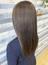 ベンティレオ(venti Leo)&nbsp;透明感グレーアッシュ☆ブリーチなし☆７トーン
