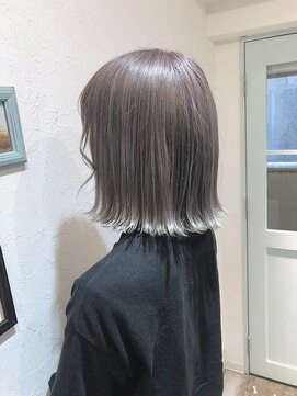 ティティ(TiTi) 透け感ミルクティーカラー[TiTi_栗林れい]