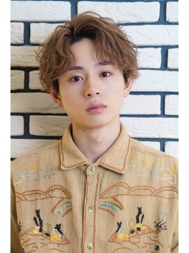 オーシャントーキョーオーバー 渋谷(OCEAN TOKYO OVER) ベージュ外ハネスパイラルセンターパート