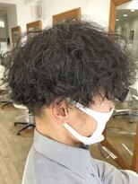 ヘッズ 本八幡店(HEADS)&nbsp;MEN'S HAIR  センターパート　ツイストスパイラル　コンマヘア