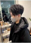 センターパート×波巻きパーマ