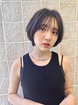 ビュートリアム 南青山(BEAUTRIUM) 長めショート　ショートボブ　大人スタイル　30代40代50代