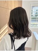 くびれカット_カーキグレージュ_フェザーバング