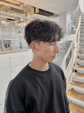 ブランコジーサウス(BLANCO G South) ニュアンス ツイストスパイラル センターパート