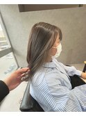 インナー×ホワイトベージュ。