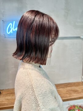 グランツ(GLANZ) 切りっぱなし外はねスタイル