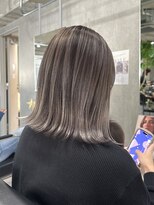 ラック(LUCK)&nbsp;バレイヤージュ/船橋/くすみベージュ/細めハイライト