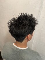 ビーバイエイトジェンツ(Bee by EIGHT GENTS)&nbsp;ブルーブラック/スペインカール/スパイキーショート/心斎橋