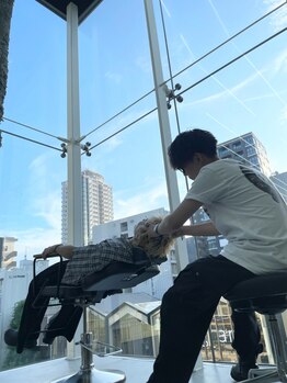 デュー 栄(DEW)の写真/《天空のスパで極上リフレッシュ》ベタつき・ニオイ・疲れをリセット！プロの技で“整う”男の頭皮ケア。
