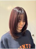 ミディアムレイヤーカット ピンクカラー チェリーレッド