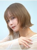 ミルクティーベージュ切りっぱなしボブ