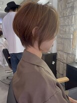 ビューエヒメ(VIEW EHIME)&nbsp;小顔カットショートボブ大人可愛いアッシュオリーブ