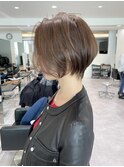 40代50代60代小顔前下がりショートボブ白髪ぼかし【伊波】