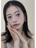 ケーツー 銀座(K-two) 外ハネミディ/大人のフェミニンモードなミディアムスタイル