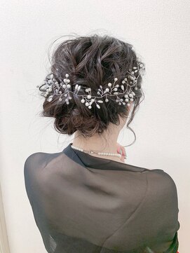 フェイバリットビューティシャルム(Favorite Beauty Charme) ねじり編み もこもこヘアアレンジ