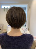 ショートボブ