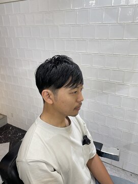 メリケンバーバーショップ フクオカ(MERICAN BARBERSHOP FUK) かき上げヘアショートレイアーくせ毛風パーマコンマヘア568
