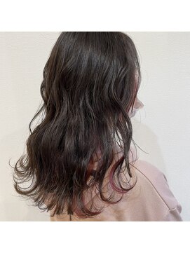 ノル(NOLL) ピンクインナーカラーヘア