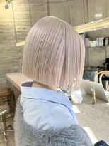 ミニボブ色素薄めカラーホワイトブロンドミルクティケアブリーチ
