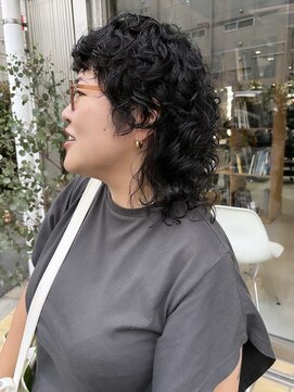 ザレミー(THE REMMY) ウルフパーマ/パーマウルフ/ウルフカット/ウルフスタイル