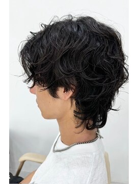 プラグ(Plug) メンズウルフパーマトリートメント似合わせカット暗髪炭酸泉