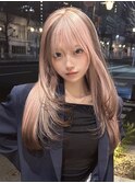 ピンクベージュ