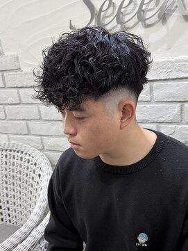 ヘアーグランデシーク(Hair Grande Seeek) ショートバロックパーマスペインカール前下りツイストスパイラル