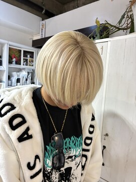 ホワイトブロンド／トリプルカラー