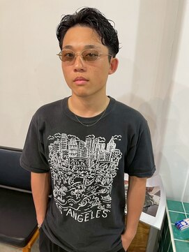 アップバングマッシュツイストパーマリクルートメンズカット