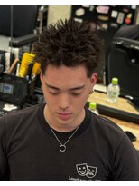 ビンゴ(BINGO) 2556黒髪スパイキーショートアクティブショートローフェード