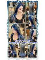 ヘアーファクトリー☆マハロ(Hair Factory☆MAHARO)&nbsp;ミッドナイトブルー＆ロイヤルラテツーセクションカラー