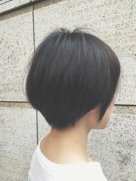 ペイジバイネオリーブ 吉祥寺店(Paige by Neolive) バックシルエットが綺麗なショートボブ