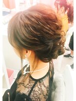 ヘアーメイク ティアラ(Hair make Tiara) ツイストアップヘア☆+゜