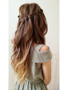 スタイル 成城学園前(STYLE) 結婚式ヘア 二次会 ヘアアレンジ ヘアセット ウォータフォール